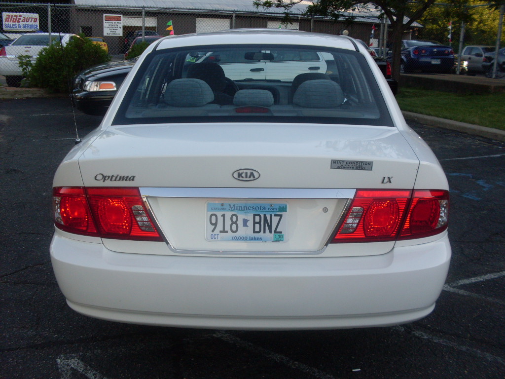 Ride Auto: 2005 Kia Optima LX