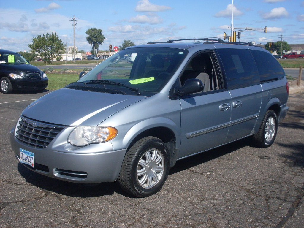 2006 Chrysler town and country dvd player #4