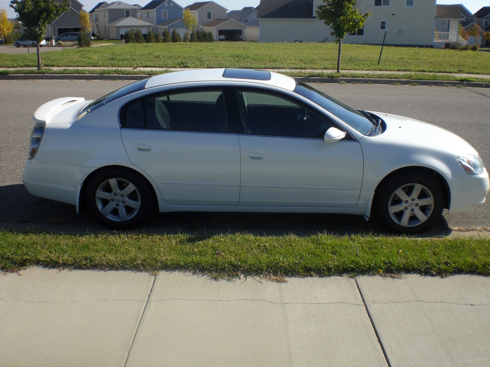 Autos en Espanol: 02 Nissan Altima