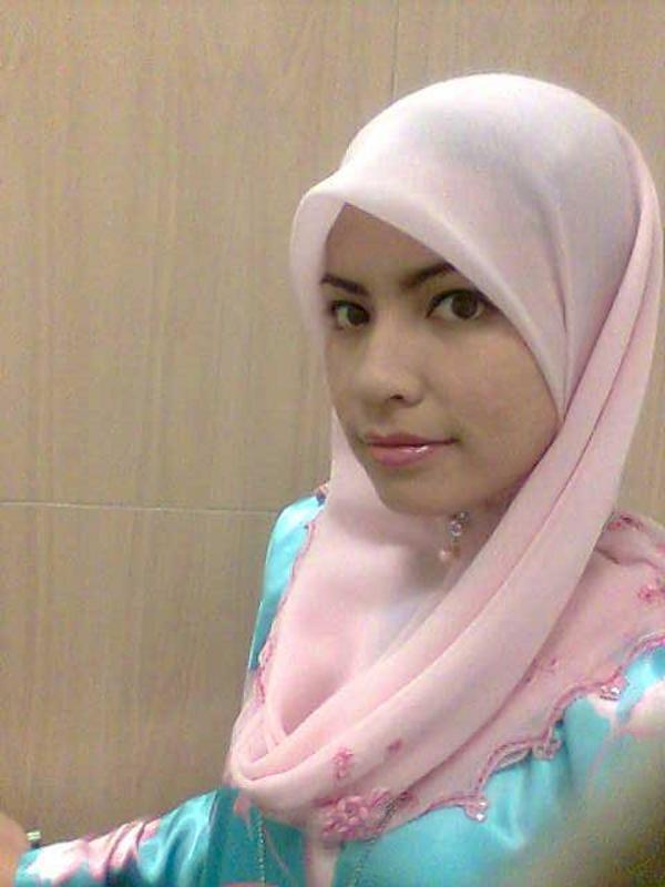 Malay Girl In Tudung Sex - Pics And Galleries-9932