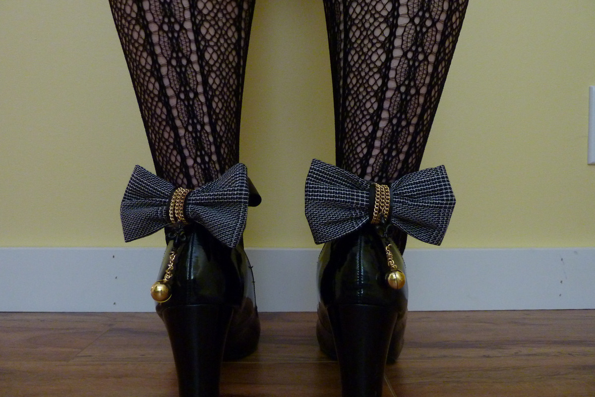 Lah Tea Dah DIY Shoe Accessory Bow Tie Ankles