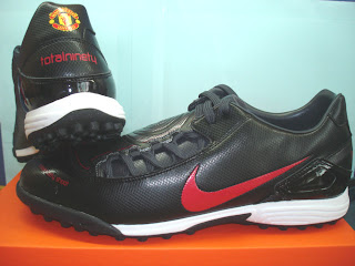total 90 turf shoes