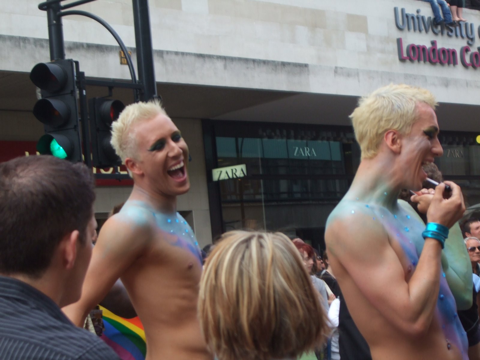 самые большие геи парад фото 95