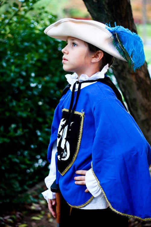 [08Oct30_trunk.or.treat_40.jpg]