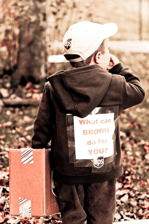 [08Oct30_trunk.or.treat_28.jpg]