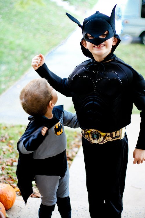 [08Oct30_trunk.or.treat_14.jpg]