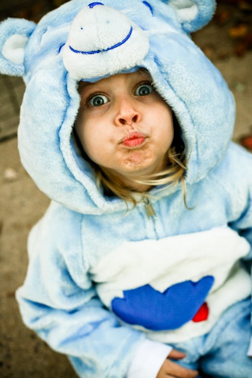 [08Oct30_trunk.or.treat_50.jpg]