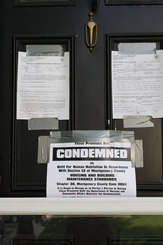 [09Jun02_basement_3.jpg]