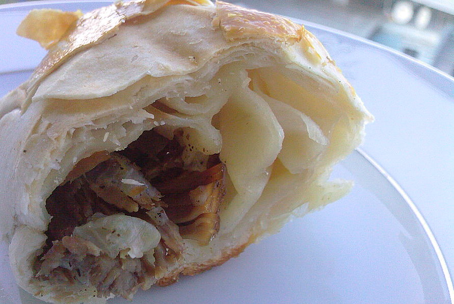 saniyesultan GÜNÜMÜZ VE ETLİ BÖREK(porselen çay etkinliği)