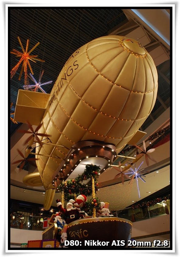 [IFC_XMas2009_a08.JPG]