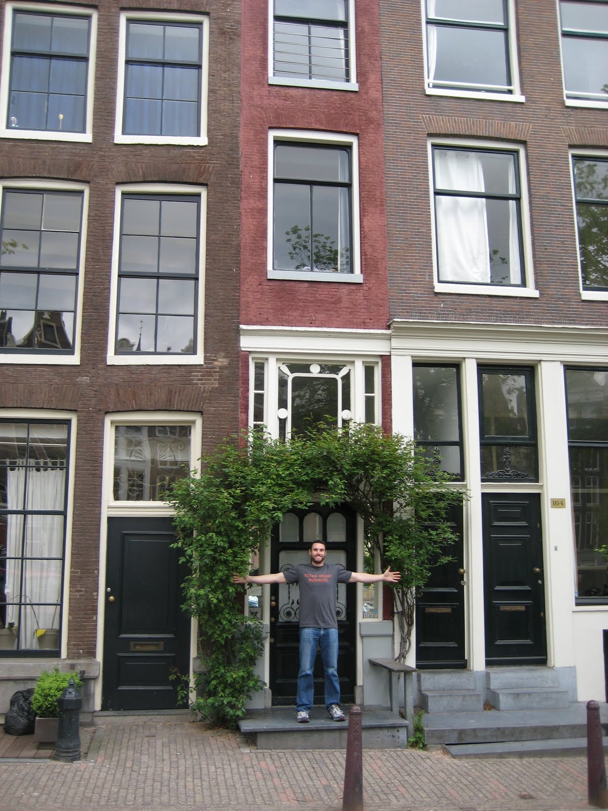 European Layover The Smallest House in