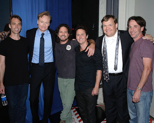 [28536992-28536993-large.jpg]