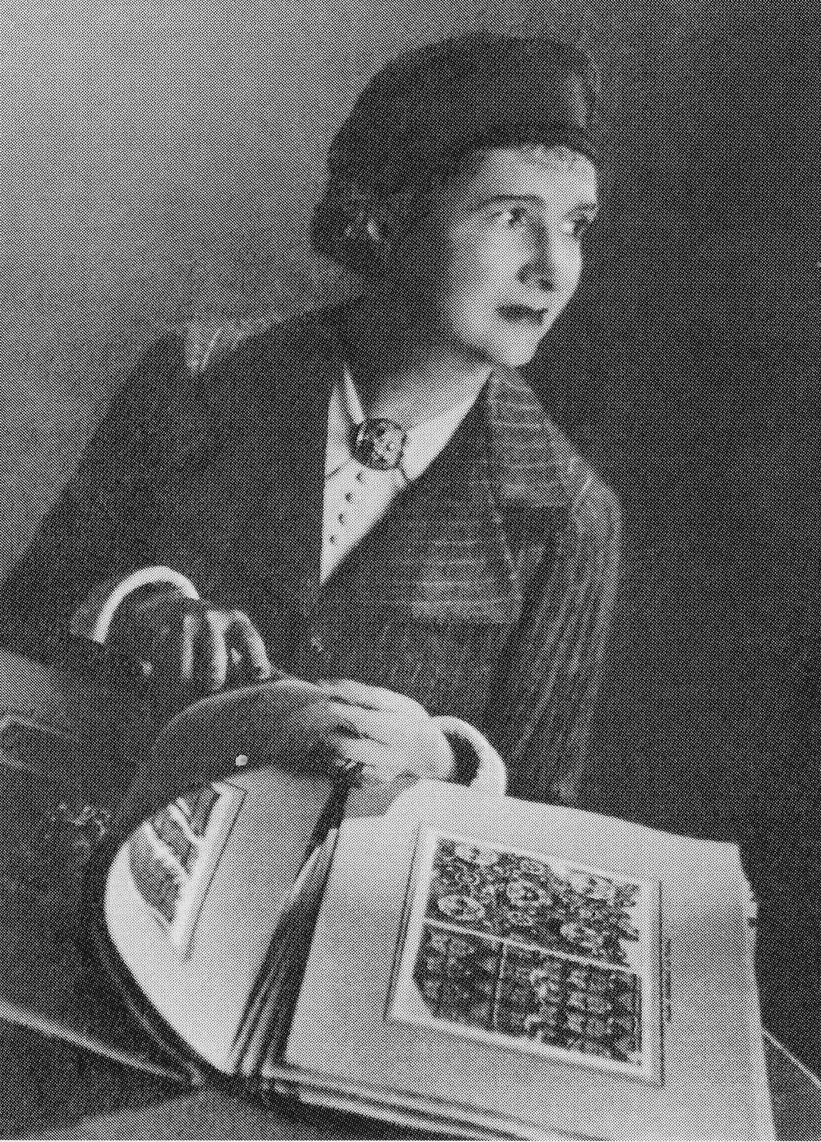 Reggie Darling Reggie's Rooms IV The Wheeler Library