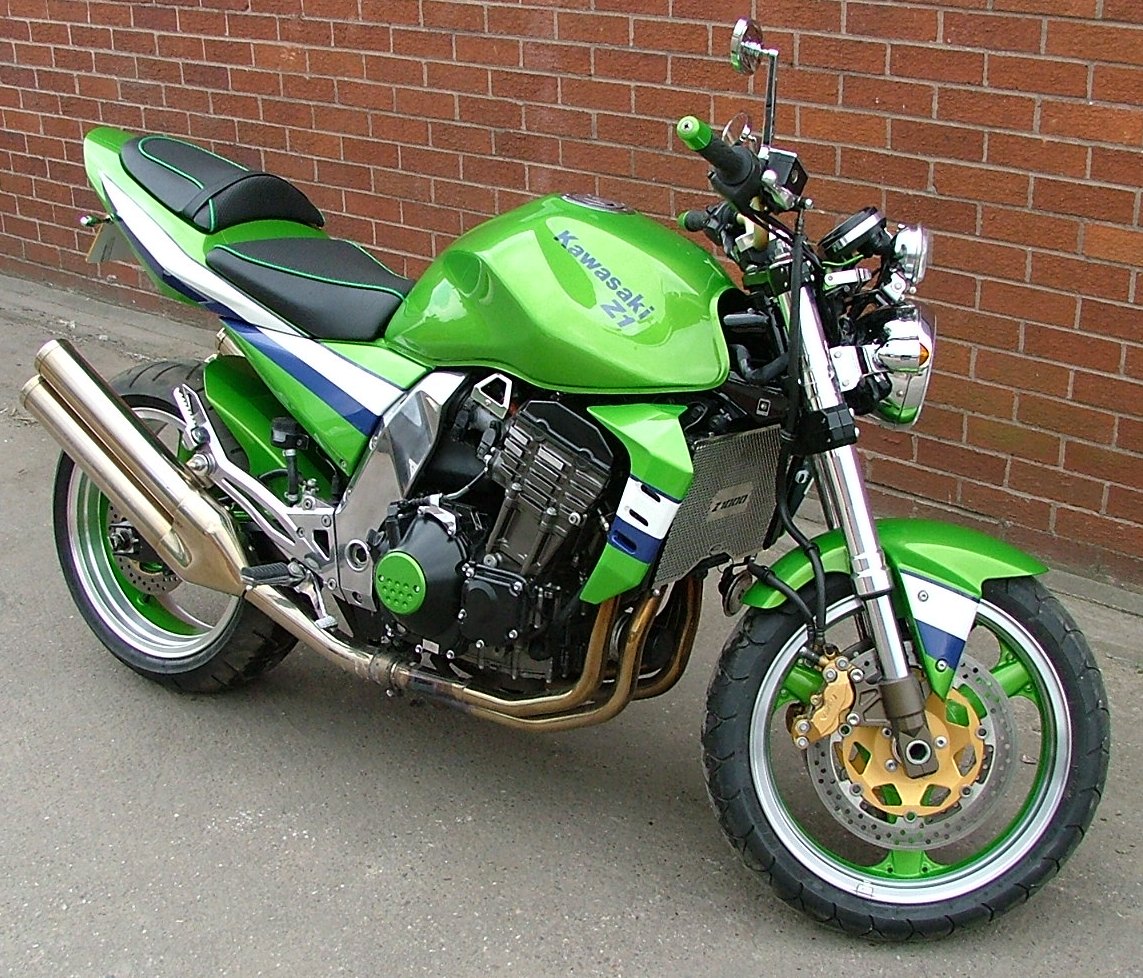 motorcycle news: The Motorcycle Kawasaki Z 1000