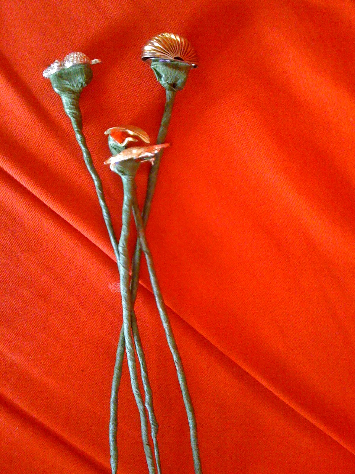 Fabfrocks gets married: The brooch bouquet: The tutorial