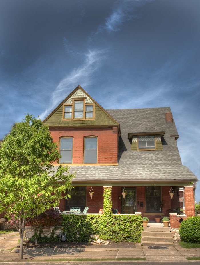 Hyperblogal Pendleton Heights Holiday Homes Tour IV