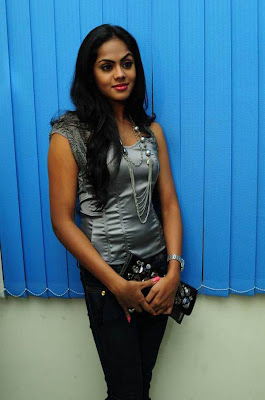 Tamil cinema news & Photos:Indian Cinema: Karthika josh telugu movie