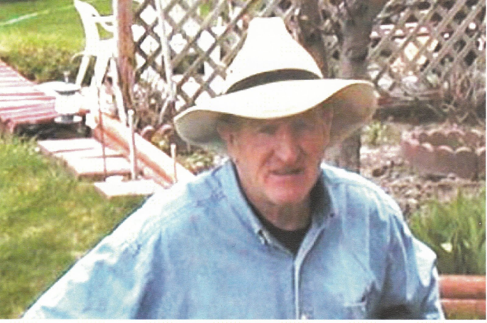 EcoRover Professor Thomas Francis Lester (19372010) A Eulogy