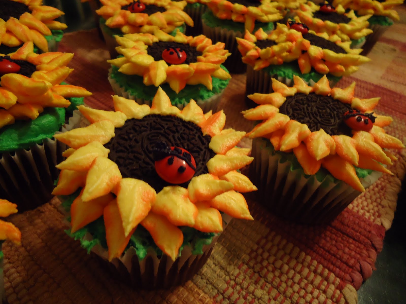 Cat's Cake Creations Sunflower Cupcakes