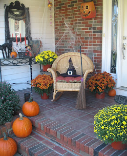 21 Rosemary Lane: Decorating the Front Porch for Halloween...A 