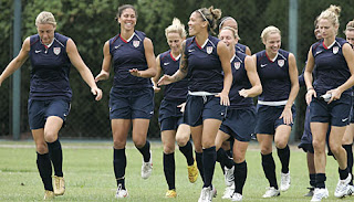 us women's soccer team photo