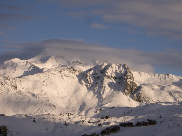 FRANCE - The Alps in Winter. / @JDumas