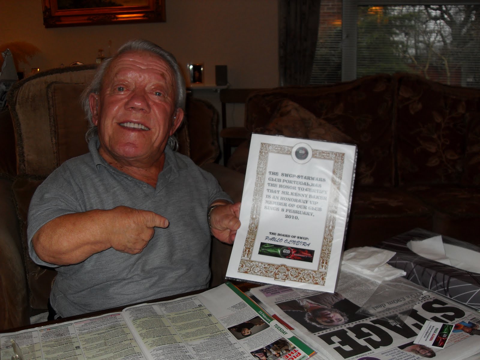 [Kenny+Signing+23rd+Feb+2010+006.jpg]