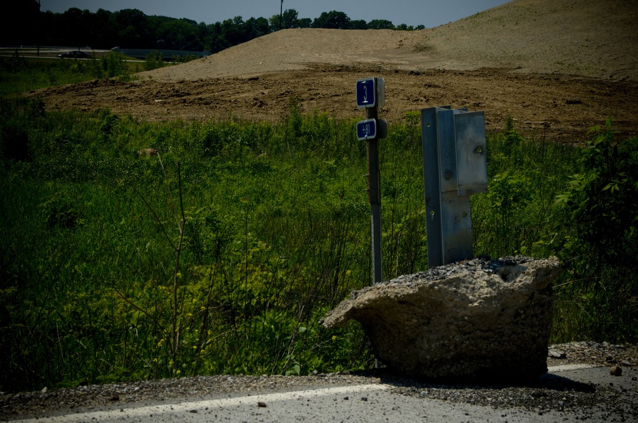 [060209111+(1).JPG]