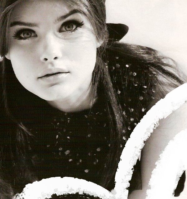 [jenny_sweeny_editorial.jpg]