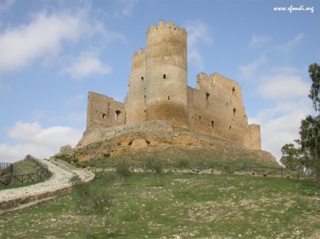 [1225735630_mazzarino-castle-caltanissetta-sicilia-754284.jpg]