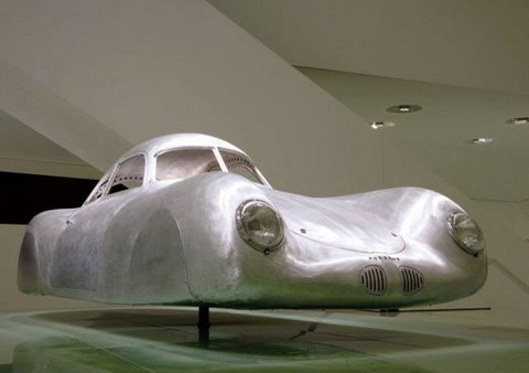 [Porsche+museum+flickzzz.com+005-732323.jpg]