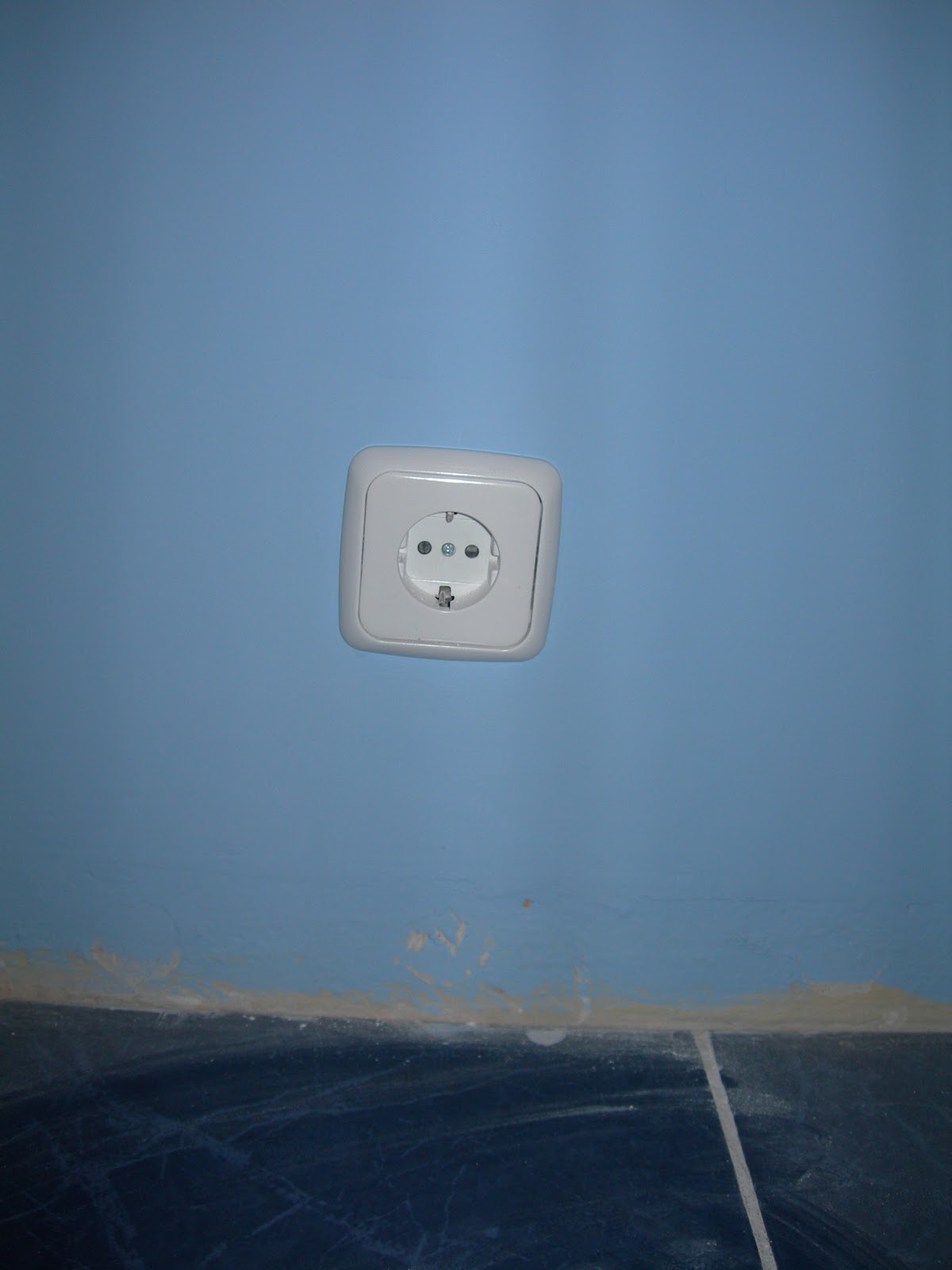 BRICOLAJE HAZLO TU MISMO: instalación eléctrica antigua, hacer nueva