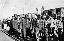 ΕΠΙΣΤΡΑΤΕΥΣΗ 1915
