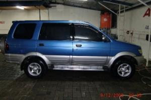 Isuzu Panther Touring 2003