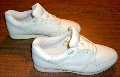 converse walking shoes