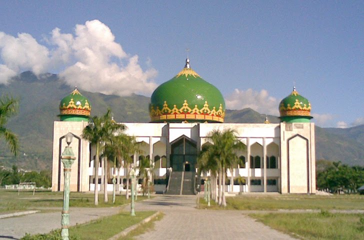 MASJID PHOTOGRAPH: Masjid Di Pulau Sulawesi