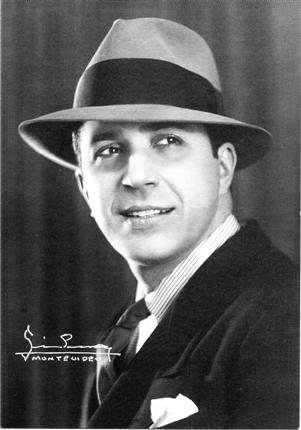 CARLOS GARDEL, 1933.