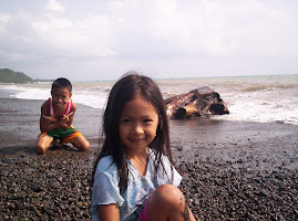 kids in the seashore