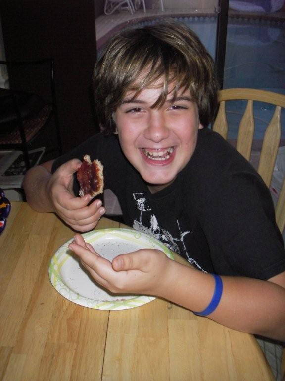 [Bailey+Crustless+Toast]