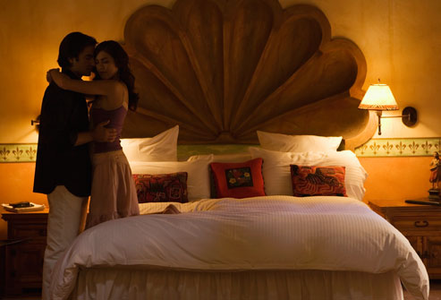 Romantic Couple Wallpaper