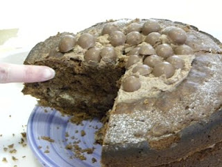 Malteaser cake