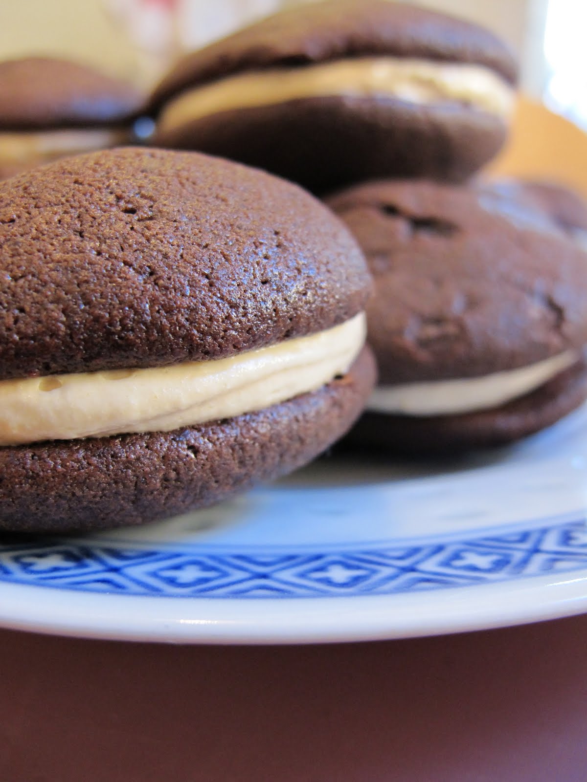 what deliciousness: Chocolate Peanut Butter Whoopie Pies