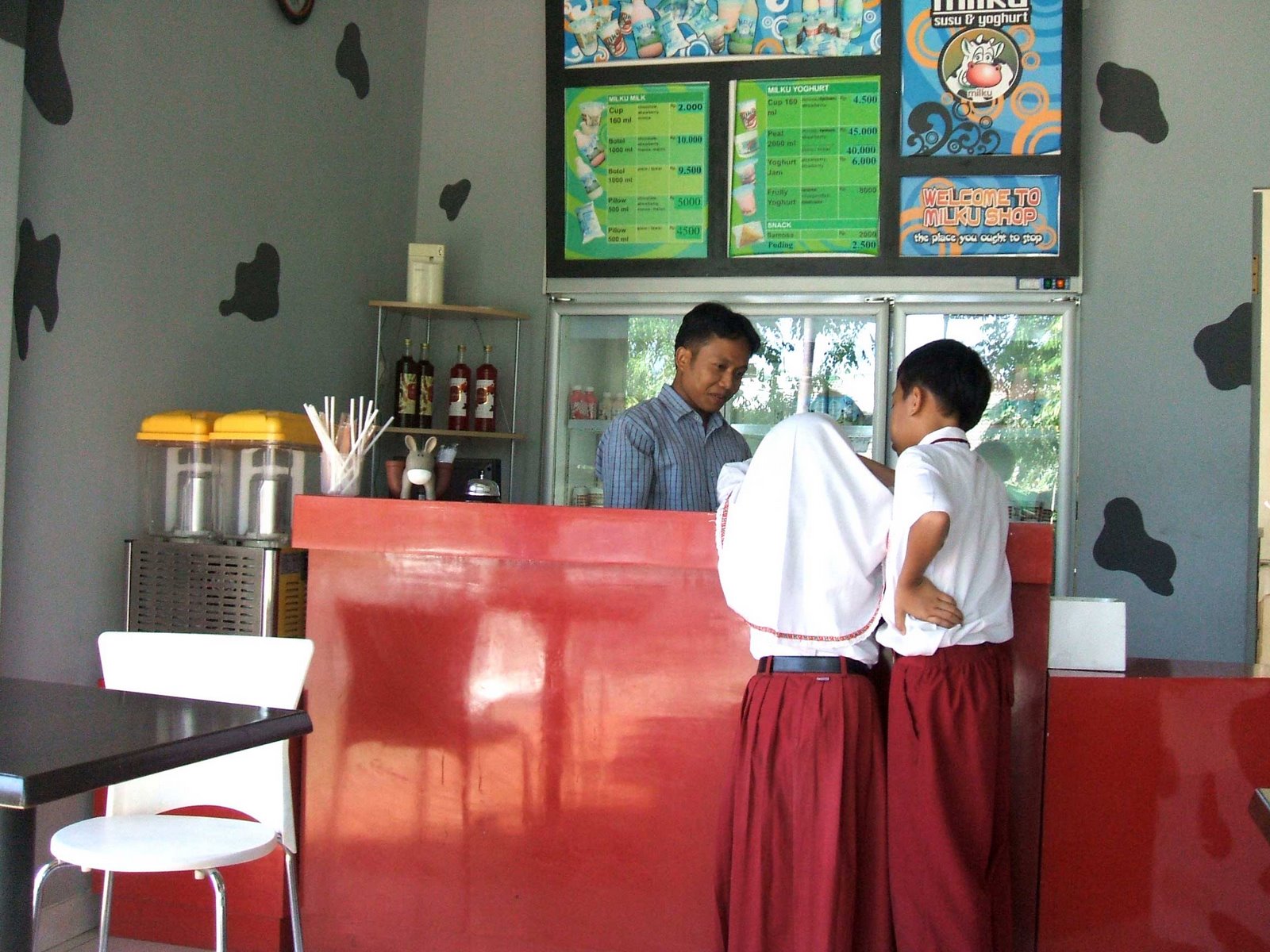 [tampak-dalam-milku-susu.jpg]