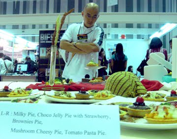 [Pameran+makanan+dan+minuman+jpg.jpg]