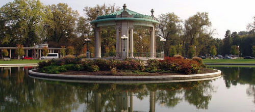 [forest+park+gazebo.jpg]