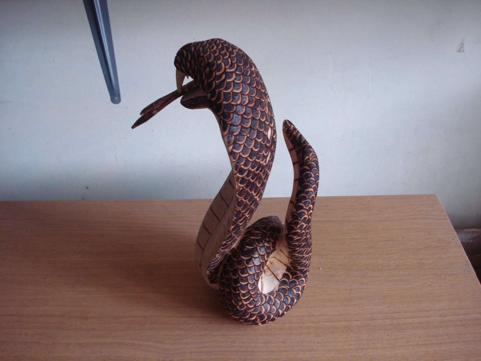 WOOD CARVING: SNACE A2