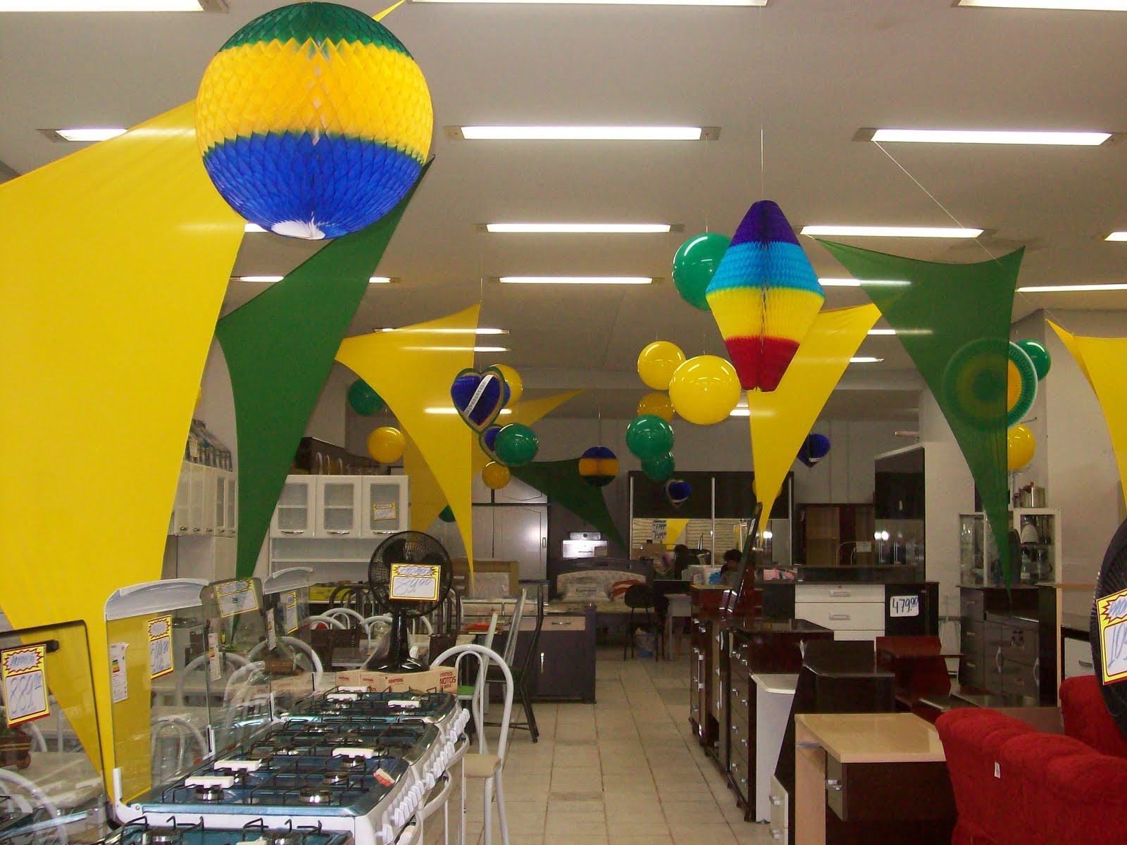 Decore sua loja e seu estabelecimento aqui...Tudo para suas festas e ...