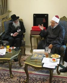 [qaradawi-rabbi.jpg]