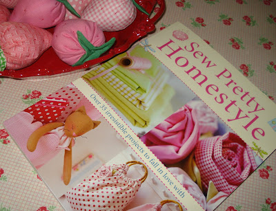 Bee In My Bonnet Two Books And Two Blogs To Share