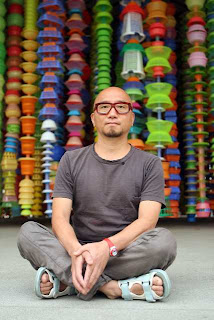 Choi Jeong-hwa with HappyHappy, Photo Credit: Kirk McKoy: Los Angeles Times